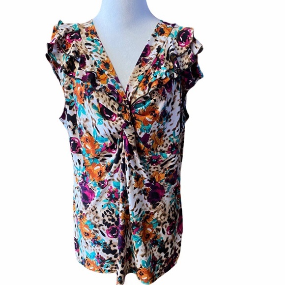 Christopher & Banks Tops - Christopher and Banks floral sleeveless top